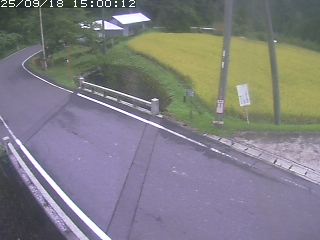 八頭町稗谷