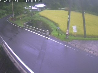 八頭町稗谷