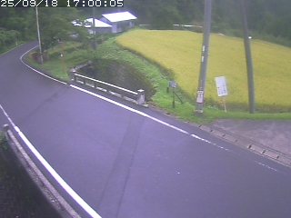 八頭町稗谷