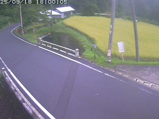 八頭町稗谷