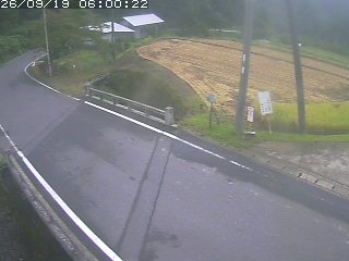 八頭町稗谷
