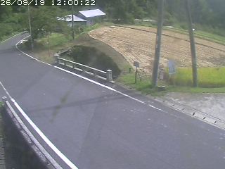 八頭町稗谷
