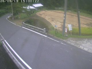 八頭町稗谷