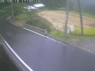 八頭町稗谷