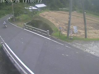 八頭町稗谷