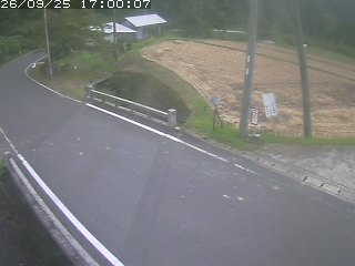 八頭町稗谷