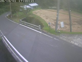 八頭町稗谷