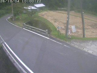 八頭町稗谷