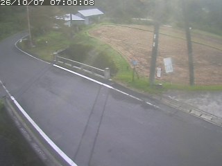 八頭町稗谷