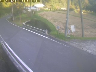 八頭町稗谷