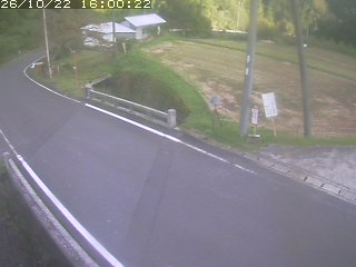 八頭町稗谷