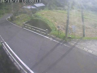 八頭町稗谷