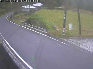 八頭町稗谷