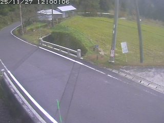 八頭町稗谷