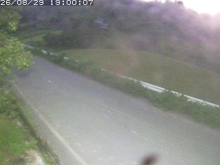 青谷町絹見