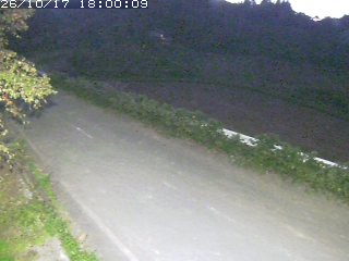 青谷町絹見