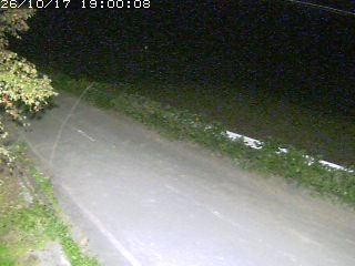 青谷町絹見