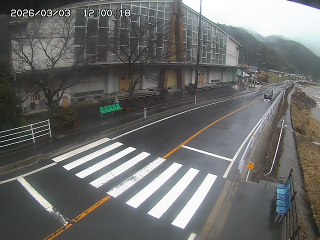 佐治町古市【旧佐治中学校前】