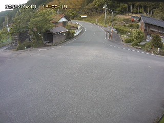国府町大石