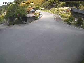 国府町大石