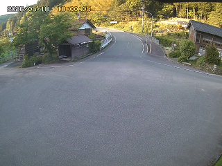国府町大石