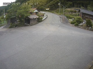 国府町大石