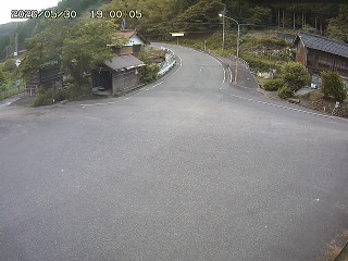 国府町大石