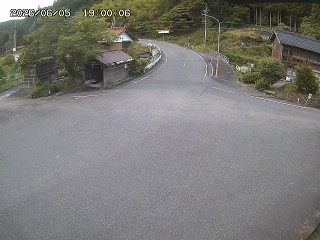 国府町大石