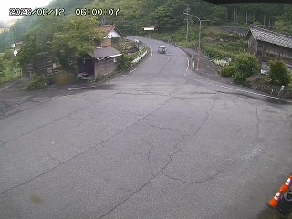 国府町大石