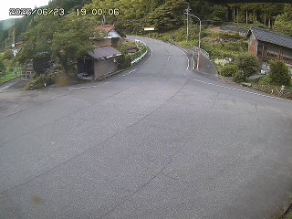 国府町大石