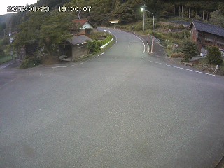 国府町大石