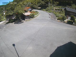 国府町大石