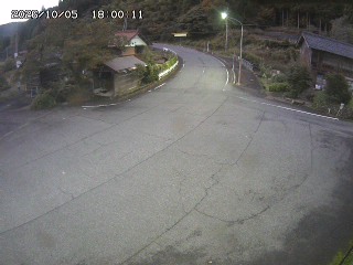 国府町大石