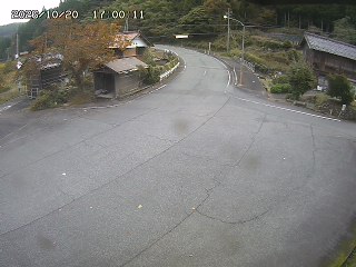 国府町大石