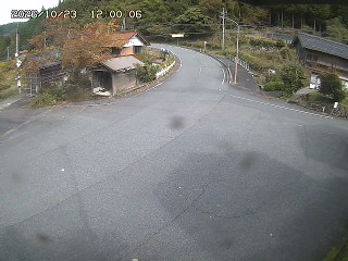 国府町大石