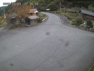 国府町大石