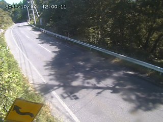 日南町阿毘縁【万丈峠】