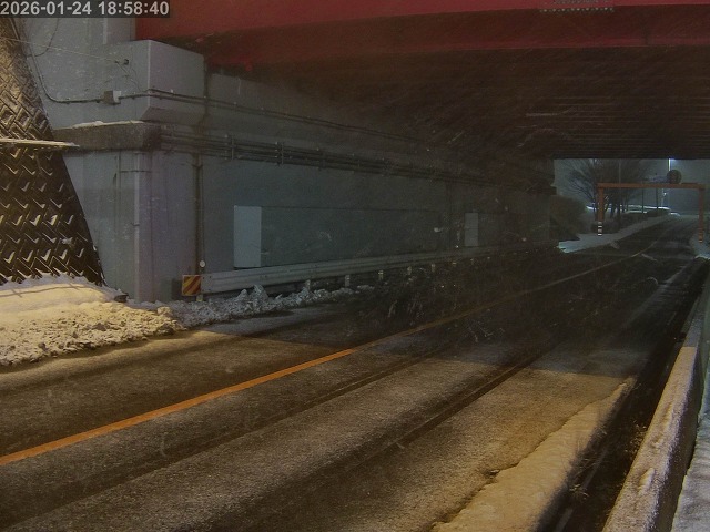 鳥取市商栄町～南隈【国道9号立体交差】