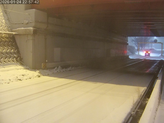 鳥取市商栄町～南隈【国道9号立体交差】