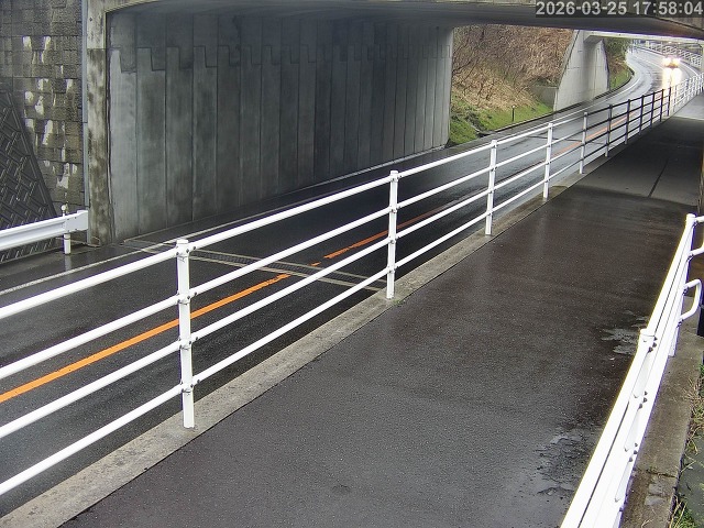 倉吉市小田【JR立体交差】