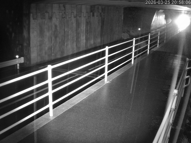 倉吉市小田【JR立体交差】