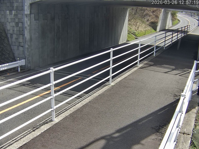 倉吉市小田【JR立体交差】