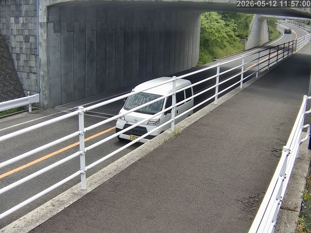 倉吉市小田【JR立体交差】