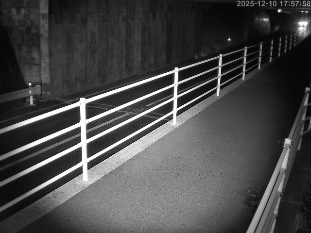 倉吉市小田【JR立体交差】