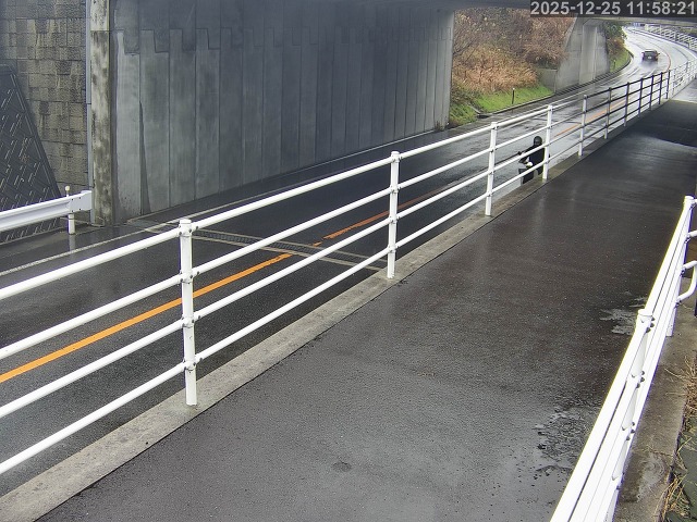 倉吉市小田【JR立体交差】