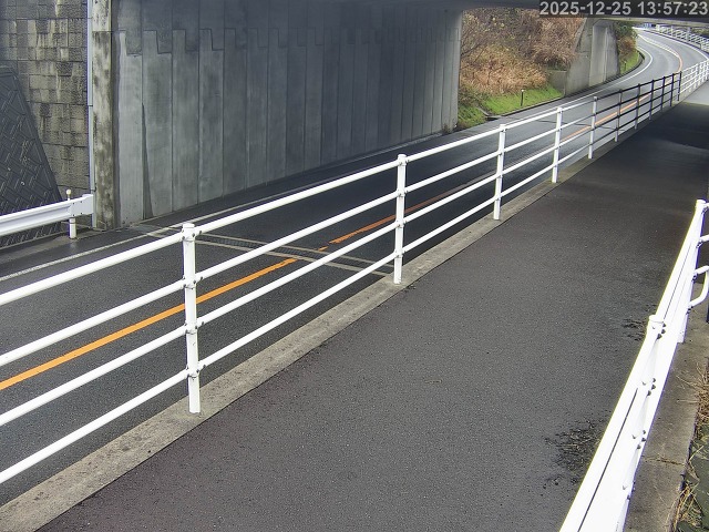 倉吉市小田【JR立体交差】