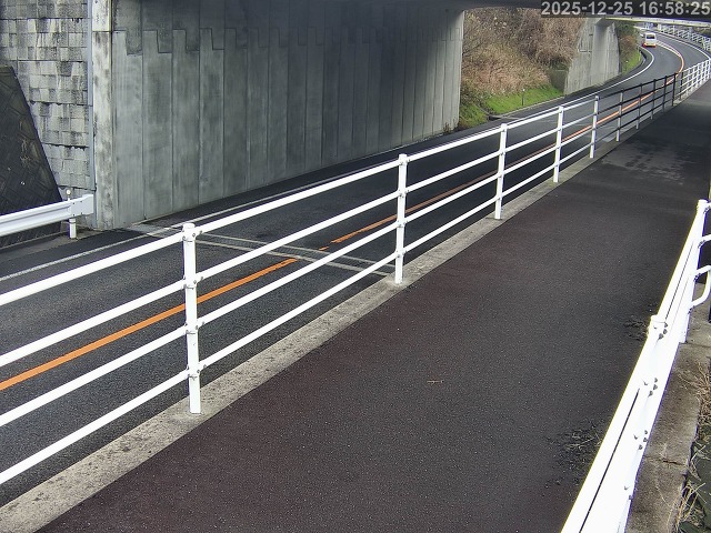 倉吉市小田【JR立体交差】